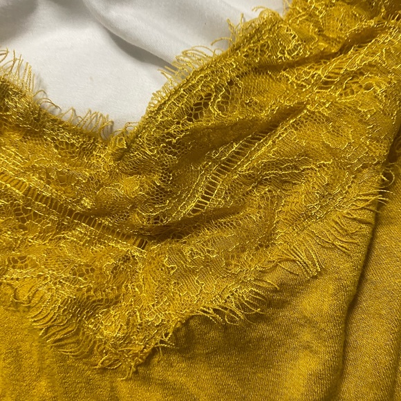 🤍5/40 mustard yellow ardene tank - Picture 2 of 3